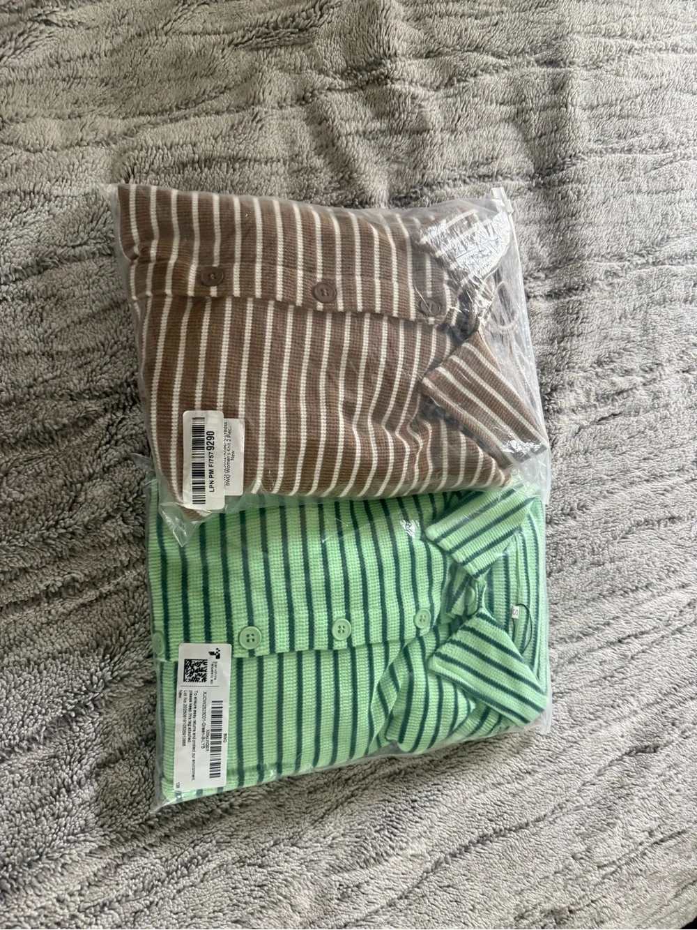 Bundle : 2 short sets - Picture 1 of 13